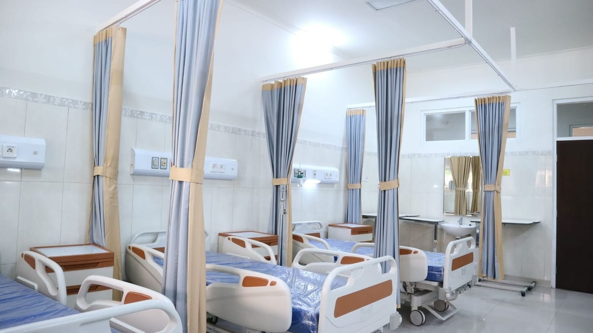 Picture of a row of hospital beds